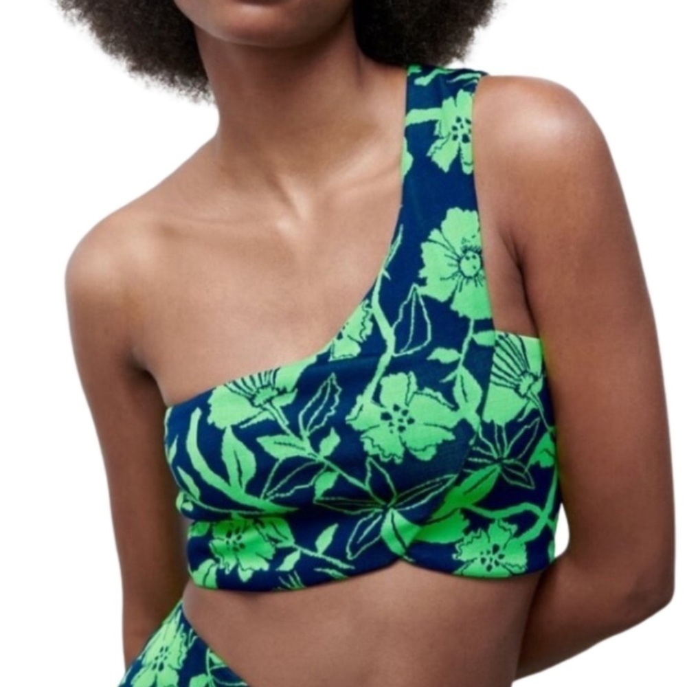 Zara one shoulder crop top Medium NWT Kelly green navy
